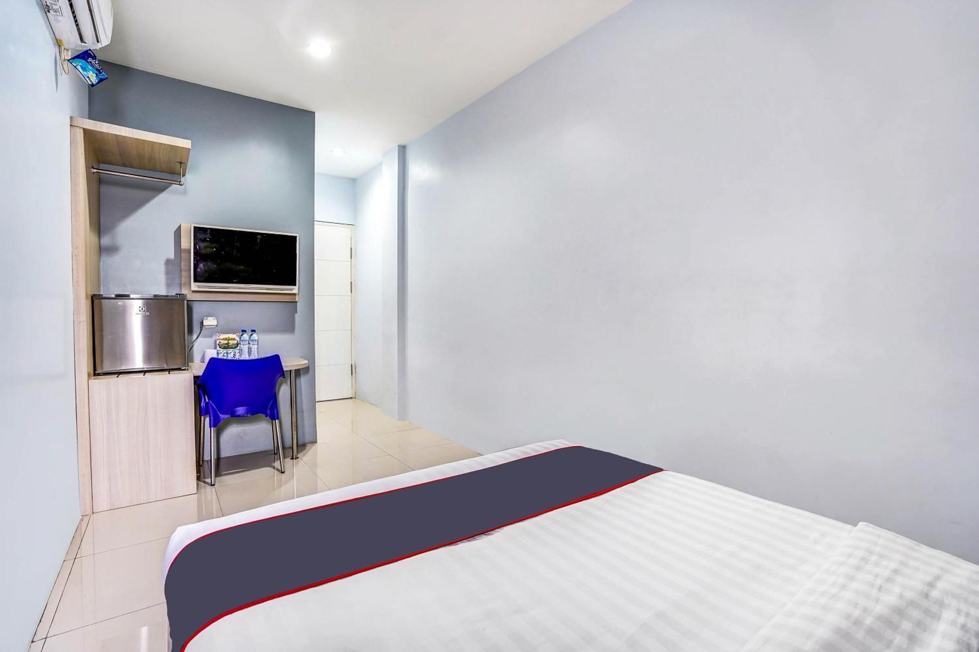 Hotel Capital O 90888 Bintang Diponggo 3*